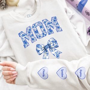 Chinoiserie Mom Mama Nana Mimi With Kid Names On Sleeve Ver 1 - Personalized Sweatshirt